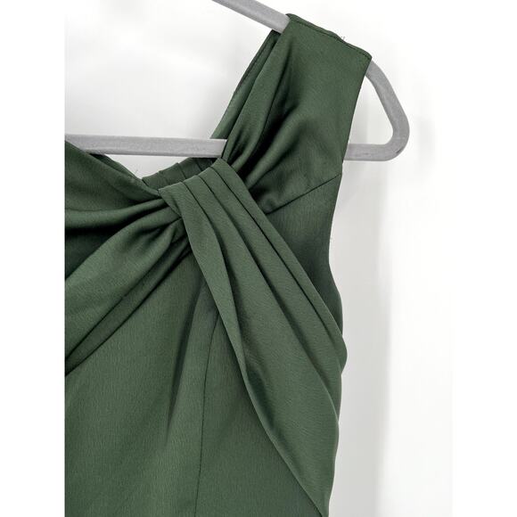 Gal Meets Glam Satin Noelle Dress - Picture 3 of 7